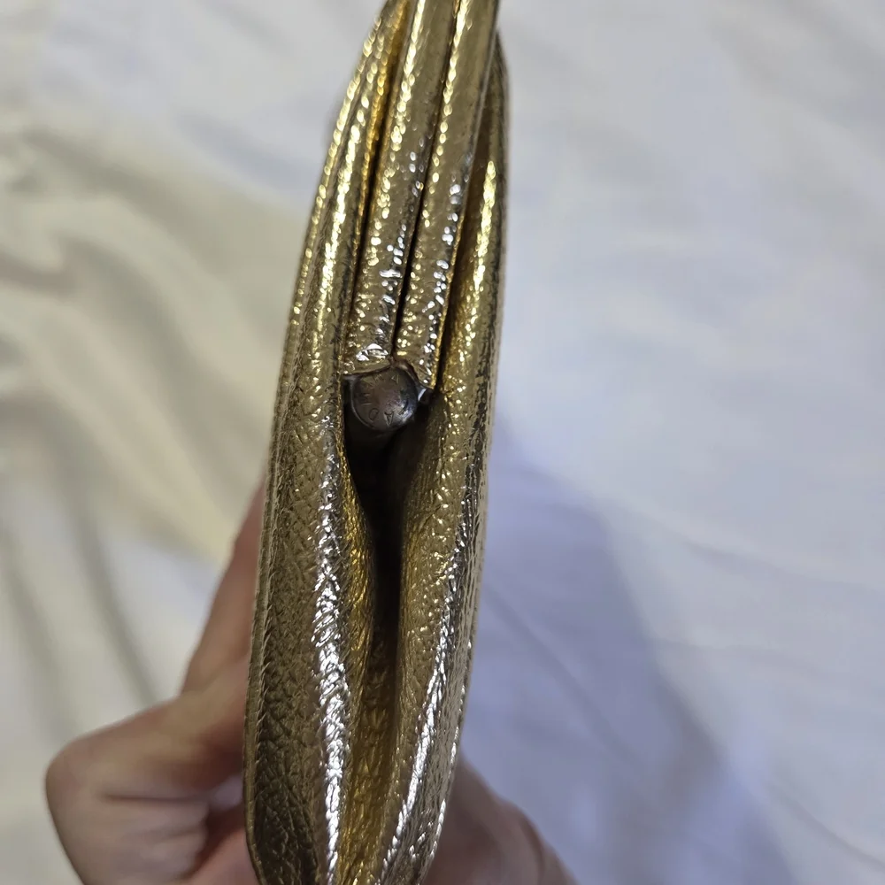Vintage 70s Gold Metallic Frame Clutch Kiss Lock Evening Bag